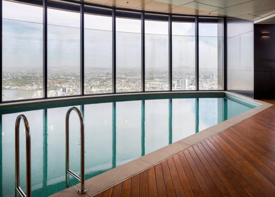 Spectacular City Views; Pool And Free Parking Apartment Brisbane Exterior photo